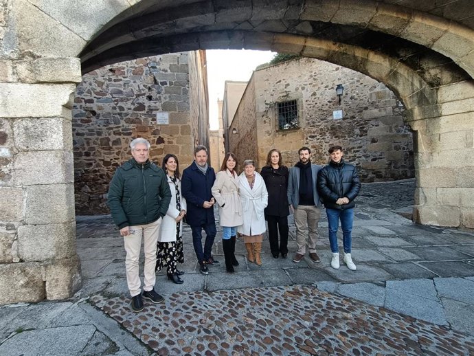 Concejales del PSOE en Cáceres y diputados regionales