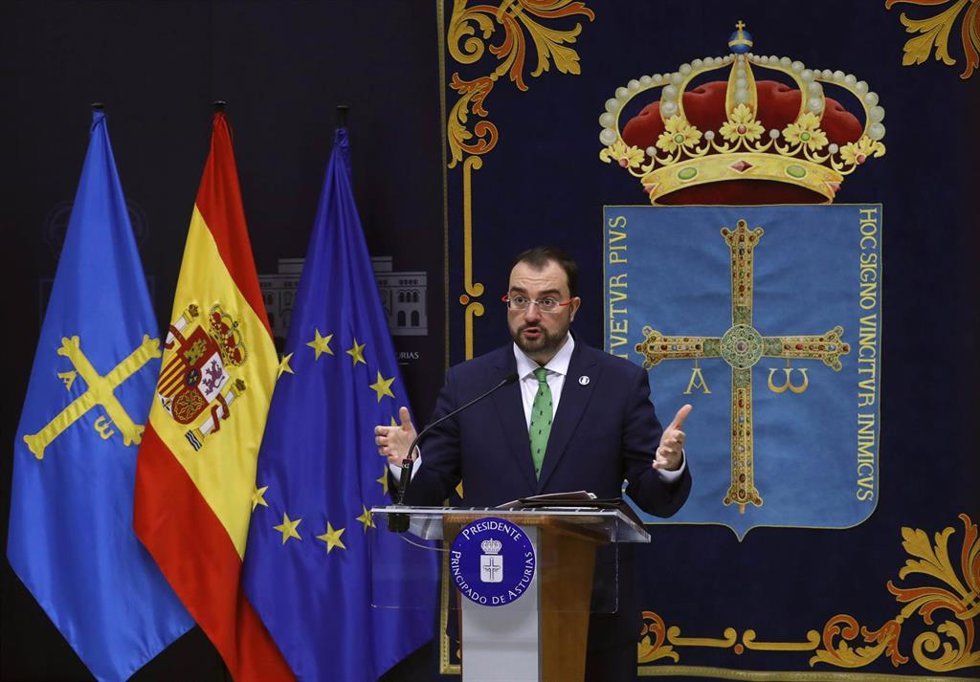 El presidente del Principado de Asturias, Adrián Barbón