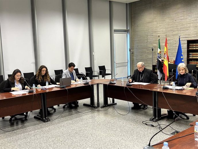 Reunión de la Comisión Mixta Junta de Extremadura-Iglesia