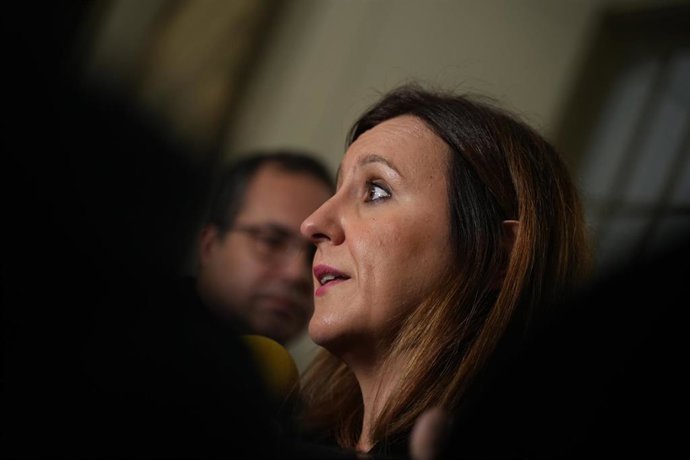 La alcaldesa de Valncia, M José Catalá, atiende a los medios en imagen de archivo