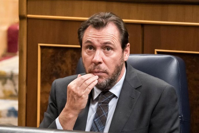 El ministro de Transporte y Movilidad Sostenible, Óscar Puente, a 19 de diciembre de 2023, en Madrid (España). 