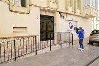 El alcalde de Vélez-Málaga condena el presunto asesinato machista de una mujer en Torre del Mar