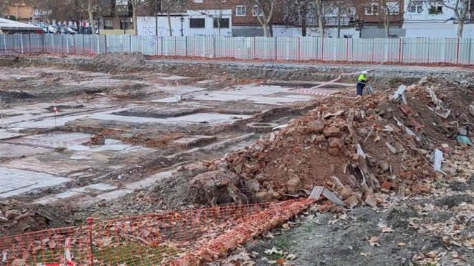 Obras para la ampliación de la Línea 11 de Metro en el Parque de Comillas