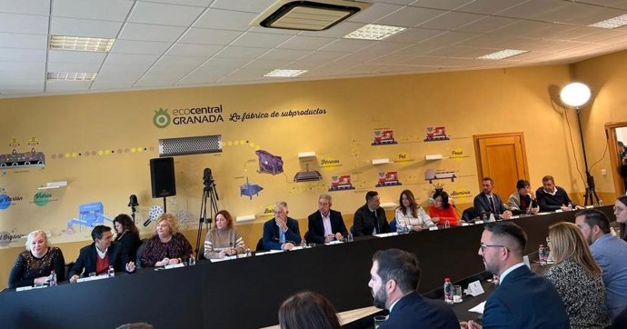 Grupo Socialista, en el Pleno de la Diputación celebrado en la planta de reciclaje de Alhendín