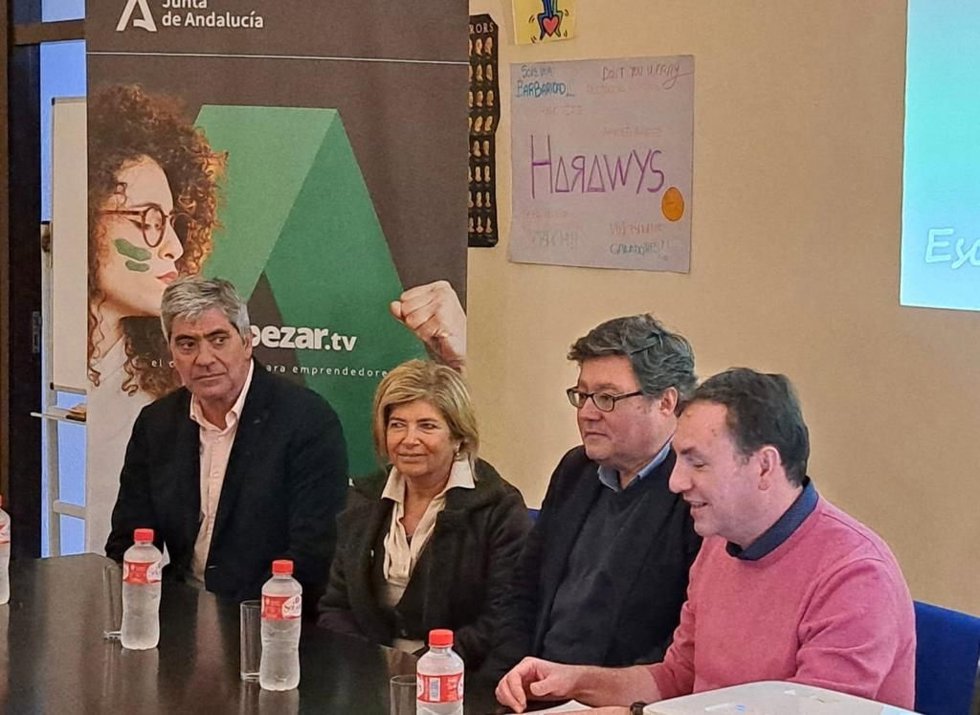 Isabel Paradas en un colegio de Jerez.