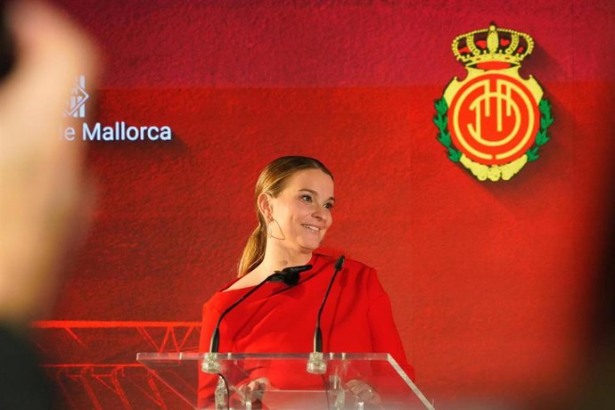 La presidenta del Govern, Marga Prohens, en la presentación del nuevo Estadio Mallorca Son Moix