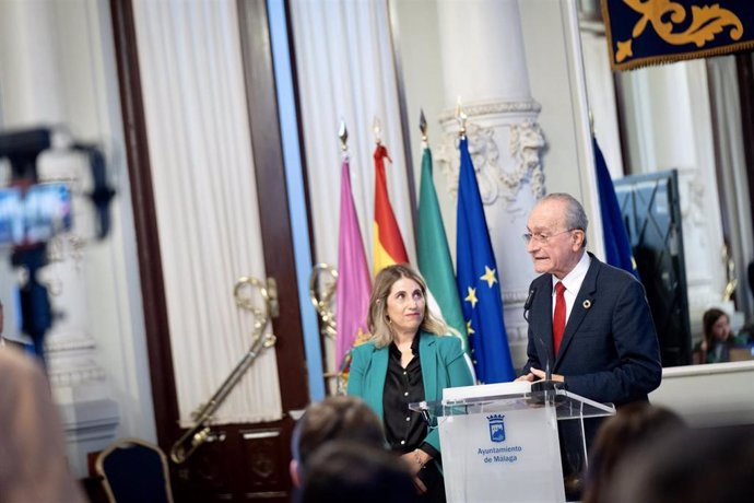 El alcalde de Málaga, Francisco de la Torre, en una rueda de prensa.