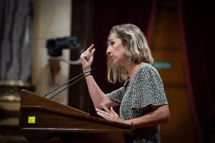 Archivo - La diputada de la CUP al Parlament Laia Estrada