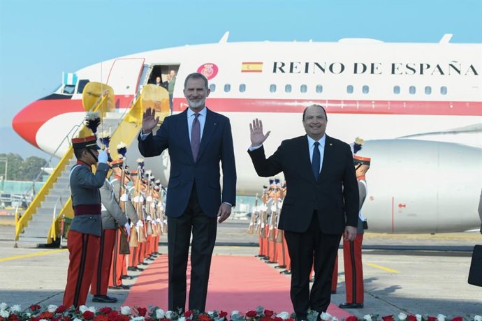 Felipe VI y Mario Búcaro