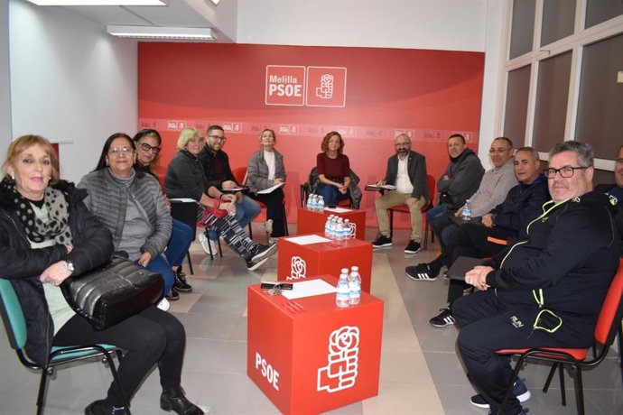 Representantes del Comité de Empresa de la Limpieza con el PSOE de Melilla.