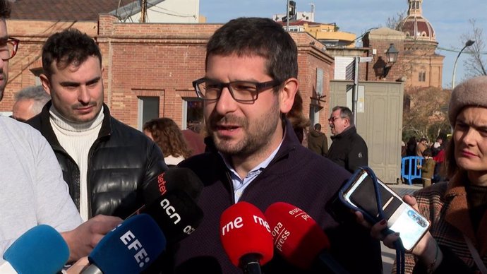 El portaveu del grup municipal d'ERC a l'Ajuntament de Barcelona, Jordi Castellana, abans de la cavalcada dels Tres Tombs de Sant Andreu