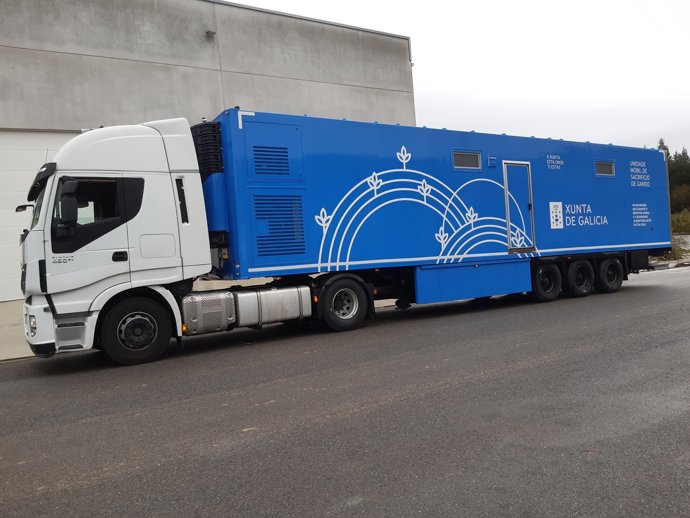 Nota E Fotos: Os Gandeiros Interesados En Facer Uso Do Servizo De Matadoiro Móbil Da Xunta Poderán Solicitalo A Partir De Mañá Chamando Ao Teléfono 982 251 201