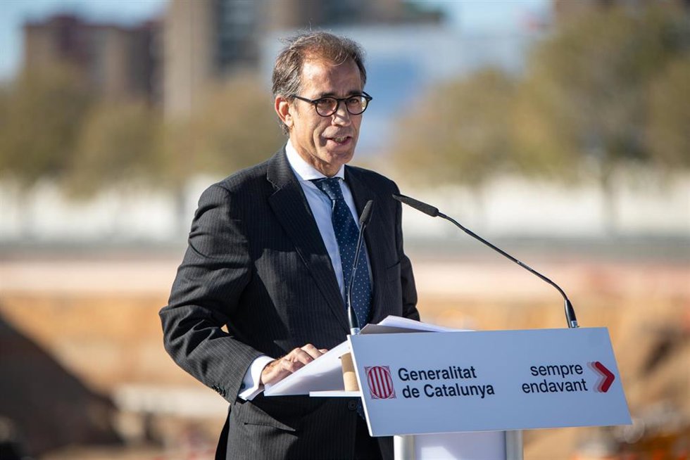Archivo - El presidente de Fira de Barcelona, Pau Relat, interviene durante el acto de colocación de la primera piedra de la ampliación de Fira de Barcelona Gran Vía, a 4 de diciembre de 2023, en L'Hospitalet de Llobregat, Barcelona, Catalunya (España).