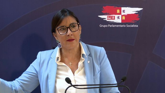 Ana Sánchez en un momento de la rueda de prensa en la que ha anunciado la campaña 'Qué hace Mañueco con nuestro dinero'