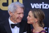 Foto: Harrison Ford, emocionado en los Critics Choice Awards dedica el premio a su esposa Calista Flockhart