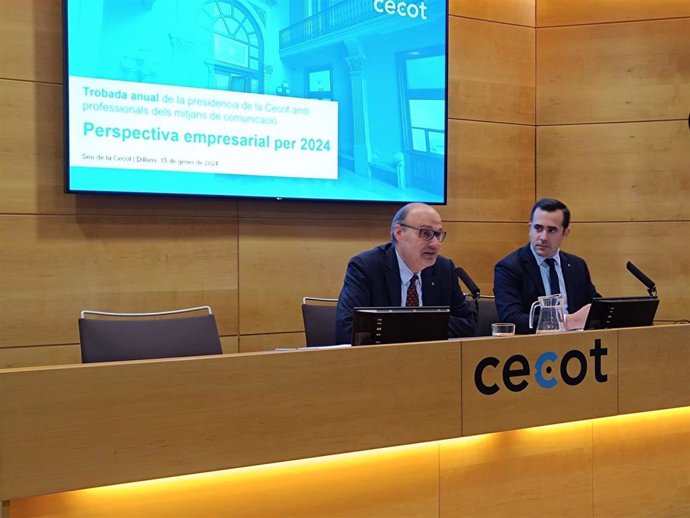 El presidente de Cecot, Xavier Panés, y el secretario general de Cecot, Oriol Alba, este lunes en rueda de prensa