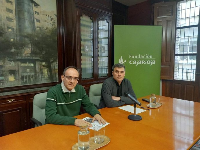 El gerente de Fundación Caja Rioja, Carlos Fuentes, ha presentado junto al responsable del Área de Proyectos de la entidad, Diego Esquide