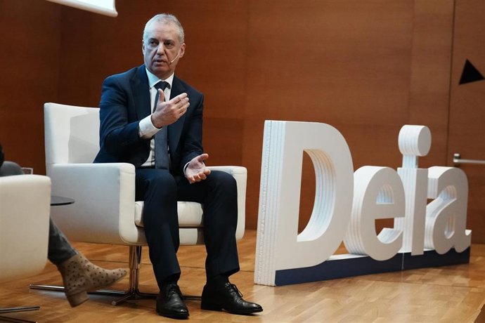 El Lehendakari, Iñigo Urkullu, en Foro Deia celebrado en Bilbao.