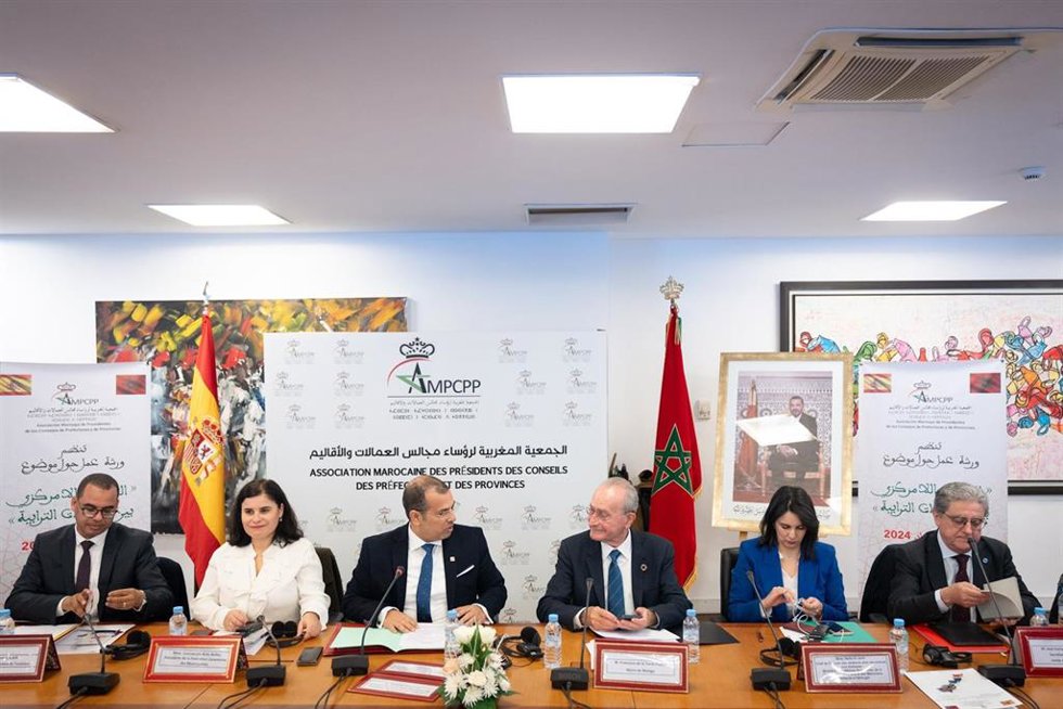 El alcalde de Málaga, Francisco de la Torre, participa en el Taller sobre la Cooperación Descentralizada de las Colectividades Territoriales, que se celebra en la Biblioteca Nacional del Reino de Marruecos en la ciudad de Rabat