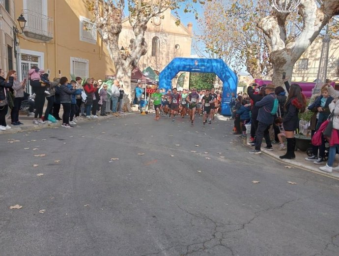 Archivo - Carrera de montaña organizada por la Diputación de Almería en el municipio de Alicún