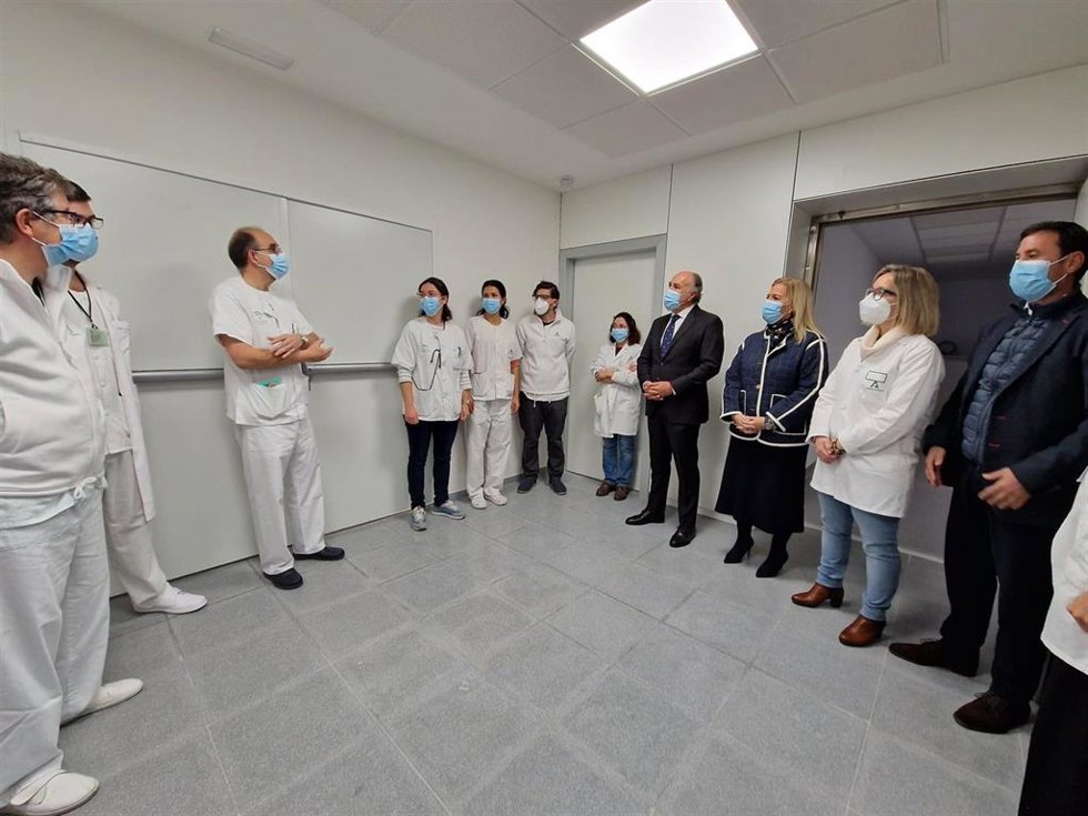 Eva Pajares en el Hospital Punta Europa de Algeciras.