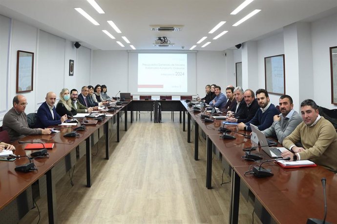 Reunión de la Comisión Foral de Régimen Local.