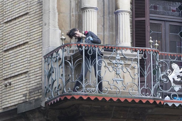 Arreglos en la fachada del Ayuntamiento de Pamplona.