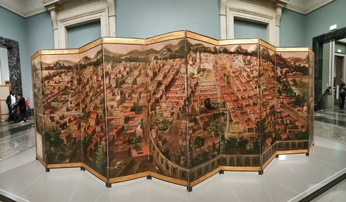 Archivo - La obra "Biombo de la Conquista de México y La muy noble y leal ciudad de México", durante el día de su presentación en el Museo del Prado, a 20 de abril de 2021, en Madrid (España). 