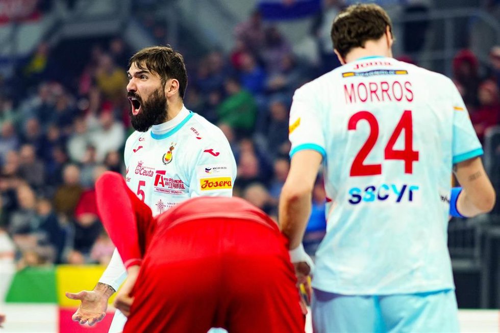 La selección española masculina de balonmano durante el Campeonato de Europa de Alemania