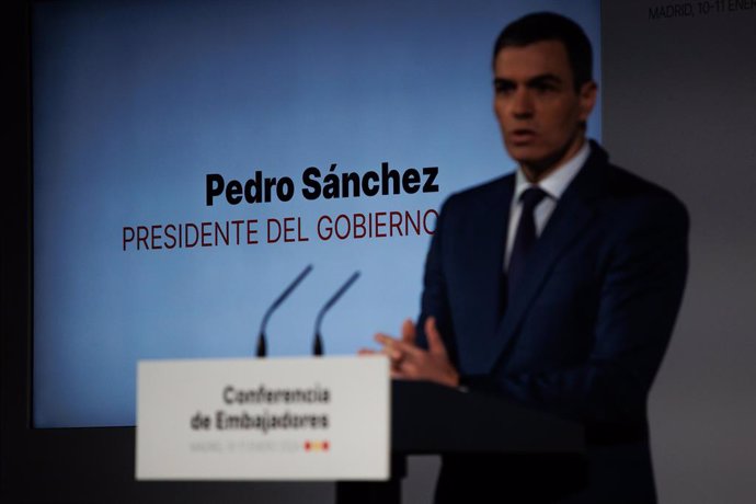 El presidente del Gobierno, Pedro Sánchez, inaugura la VIII Conferencia de Embajadores, en la sede del Ministerio de Asuntos Exteriores, Unión Europea y Cooperación, a 10 de enero de 2024, en Madrid (España). El principal objetivo del encuentro es analiza
