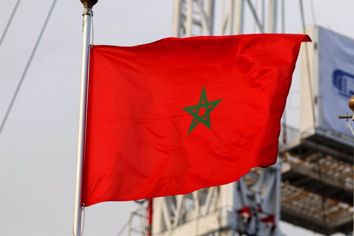 Archivo - November 2, 2023, Saint Petersburg, Russia: The national flag of the Kingdom of Morocco as a participating country at the 12th St. Petersburg International Gas Forum