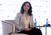 Ayuso adelanta que Madrid batió en 2023 "récord histórico" de turistas con 14 millones y más de 16.100 millones de gasto