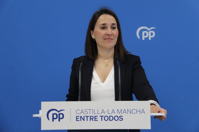 Archivo - La viceportavoz del PP C-LM, Alejandra Hernández. Imagen de archivo.