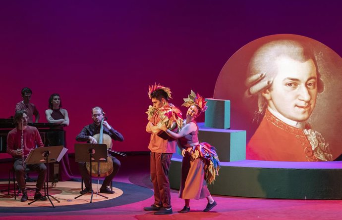 Archivo - Les Arts recorre la historia de la mísica con el espectáculo familiar 'Callíope'