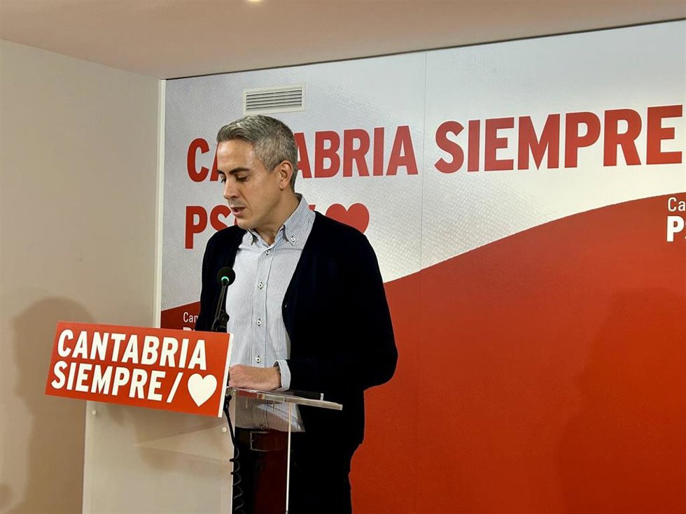 Rueda de prensa del secretario general del PSC-PSOE y portavoz parlamentario, Pablo Zuloaga.