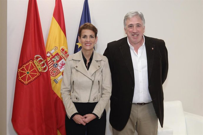 La presidenta de Navarra, María Chivite, y el alcalde de Pamplona, Joseba Asiron, han mantenido este martes una reunión en la que han analizado acciones conjuntas para impulsar nuevas viviendas en la capital navarra.