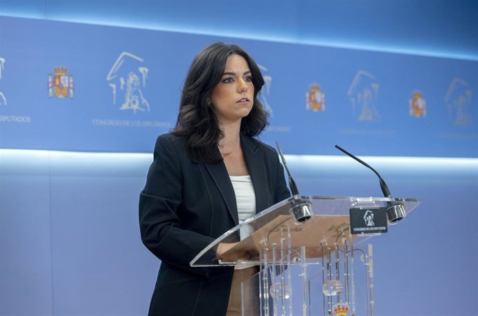La portavoz de VOX en el Congreso, Pepa Millán, ofrece una rueda de prensa anterior a la Junta de Portavoces, a 16 de enero de 2024, en Madrid (España).