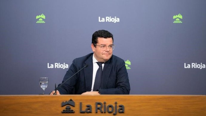 Archivo - El portavoz del Gobierno riojano, Alfonso Domínguez