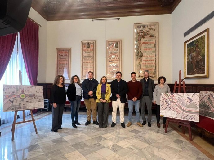 Pilar Bernabé (centro) en Sueca