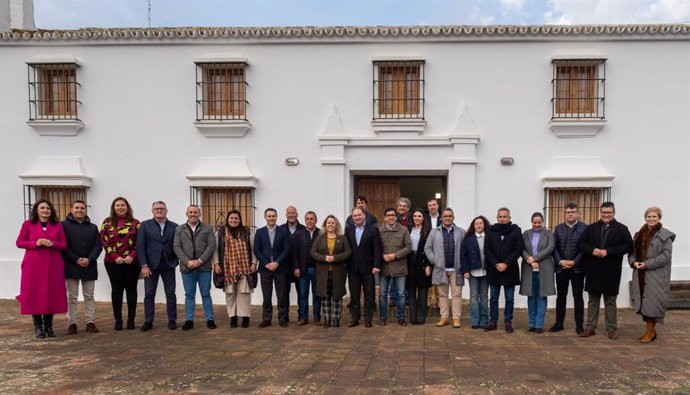 Junta de Gobierno de la Diputación de Huelva celebrada en El Almendro.