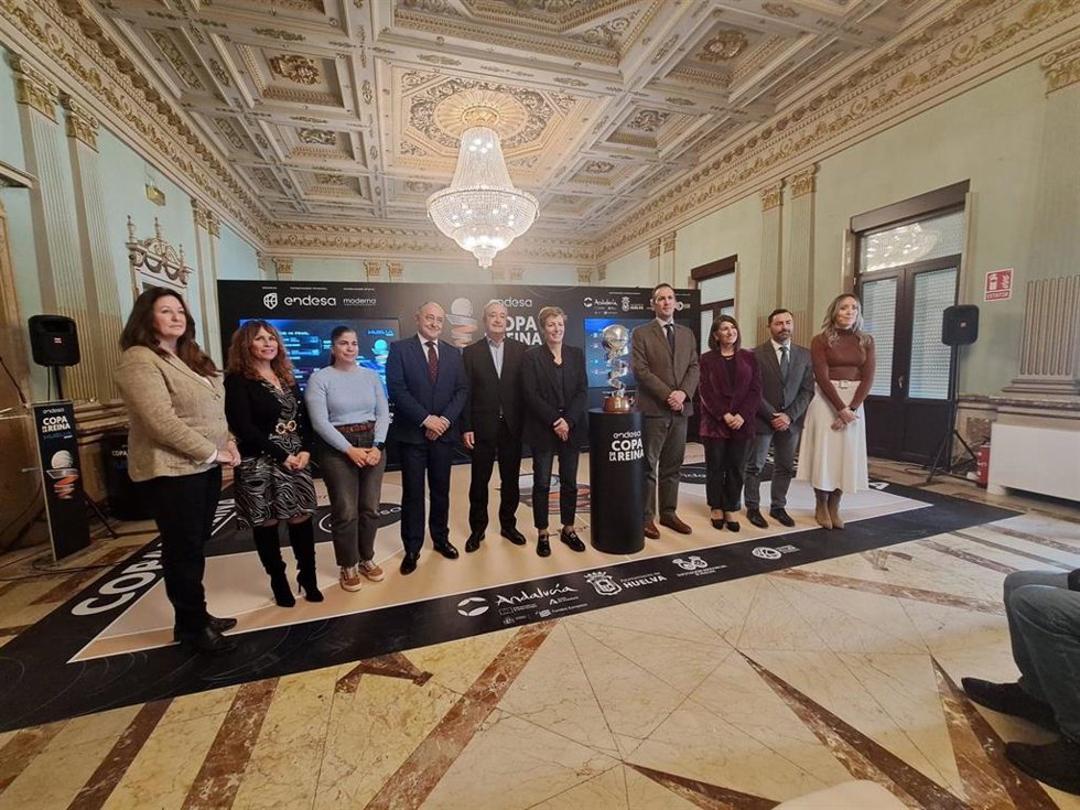 Sorteo de la Copa de la Reina de baloncesto en el Ayuntamiento de Huelva.