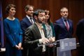 Bustinduy celebra la reforma del artículo 49 de la Constitución: "No es patrimonio de ningún partido"