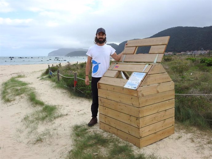 SEO/BirdLife vuelve a habilitar contenedores de basura marina para evitar la contaminación de las playas