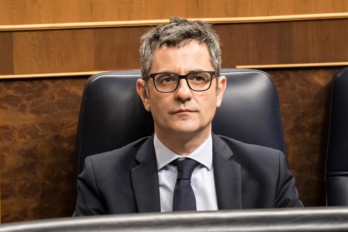 El ministro de la Presidencia, Relaciones con las Cortes y Justicia, Félix Bolaños, durante un pleno en el Congreso de los Diputados, a 19 de diciembre de 2023, en Madrid (España). 