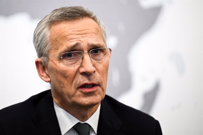 Archivo - FILED - 07 December 2023, Belgium, Brussels: Jens Stoltenberg, NATO Secretary General, answers questions at NATO headquarters during an interview with the German Press Agency. Photo: Federico Gambarini/dpa