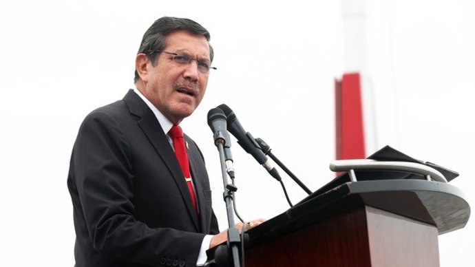 El ministro de Defensa de Perú, Jorge Chávez