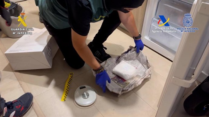 Droga incautada en uno de los registros.