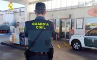 Tres detenidos por un robo con violencia en una gasolinera de Almargen (Málaga)