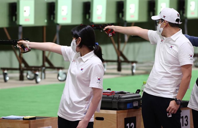 Archivo - Imagen de una competición de pistola en los Juegos Olímpicos de Tokio