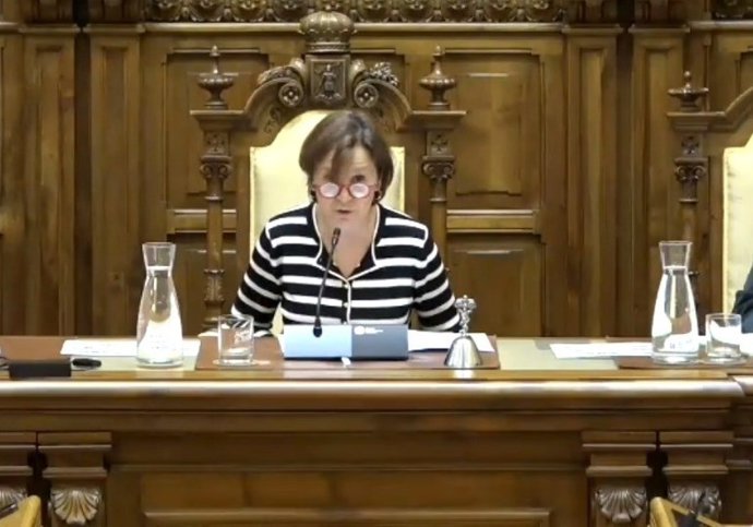 La alcaldesa de Gijón, Carmen Moriyón (Foro), preside el Pleno Municipal gijonés.